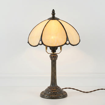Luminária de Mesa Retrô Minimalista Vidro Resina Metal Trelew — ORNE